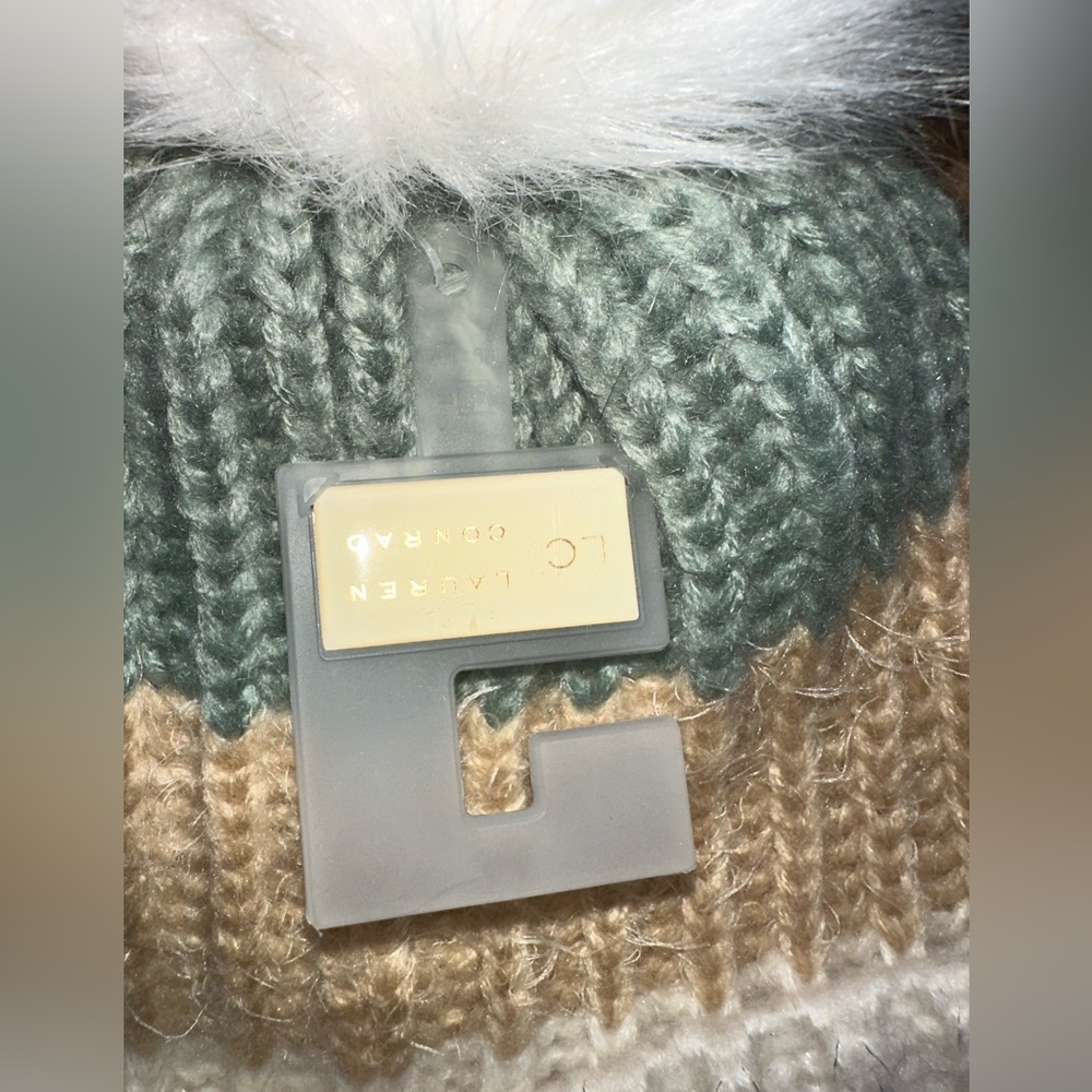 LAUREN CONRAD Beanie Woman’s Winter Hat Tan Green White Gold NWT - Picture 3 of 6
